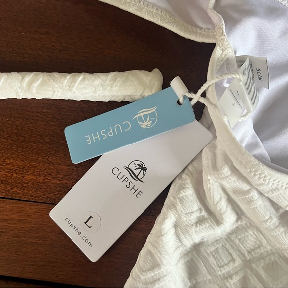CUPSHE One Piece Swim Suit Size L - Picture 12 of 12